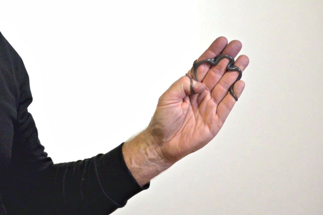 11 Auslösende Fingerübungen bei Schmerzen, Steifheit und mehr