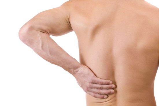 Rückenschmerzen beim Husten - Warum und wie behandeln
