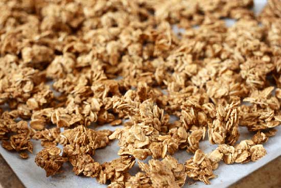 Was ist Granola (überprüfen Sie diese 13 erstaunliche gesunde Wirkung von Granola)