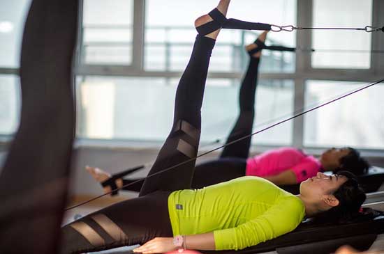 Hilft Pilates beim Abnehmen