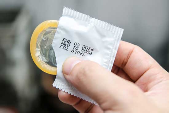 schwanger trotz Kondom, Warum ᐅ (3 Gründe + nur 82%)