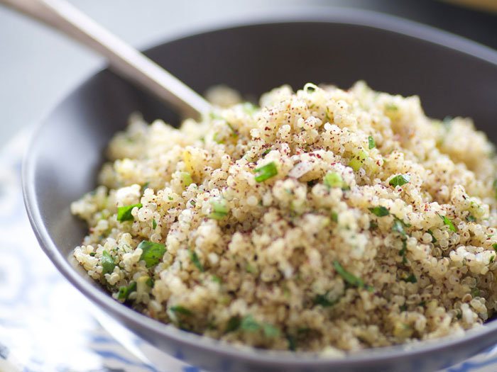 11 Nachgewiesene gesundheitliche Vorteile von Quinoa